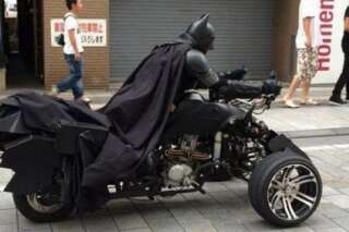 PHOTOS. Un Batman réaliste fait des courses au Japon