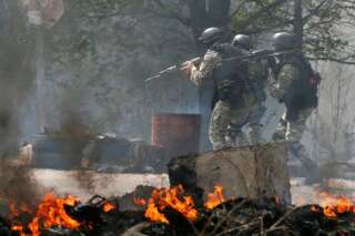 Séparatistes pro-russes en Ukraine: des affrontements avec l'armée à l'est du pays font plusieurs morts