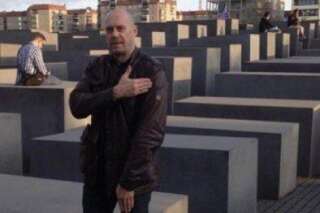 Alain Soral jugé pour une quenelle devant le Mémorial de l'Holocauste: un épisode parmi d'autres