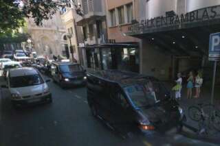 Près des Ramblas de Barcelone, des coups de feu font plusieurs blessés