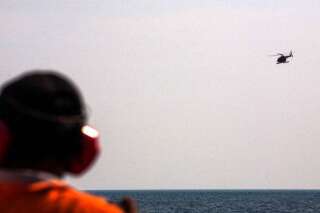 Disparition du vol MH370: course contre la montre pour retrouver les boîtes noires du Boeing