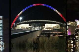 PHOTOS. Après les attentats de Paris, des monuments comme le World Trade Center et Wembley s'illuminent de bleu, blanc et rouge