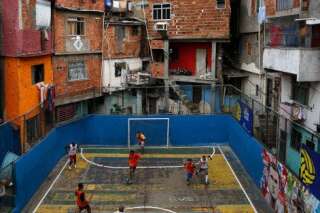 PHOTOS. Rio de Janeiro et ses favelas, l'autre football pendant la Coupe du monde au Brésil