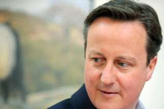Élections britanniques: David Cameron s'assure de la majorité absolue