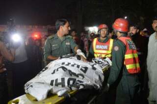 Au moins 65 morts dans un attentat-suicide à Lahore, au Pakistan
