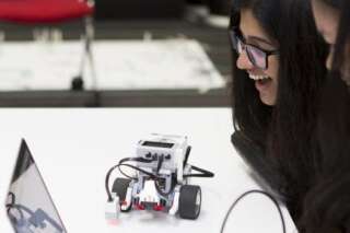PHOTOS. Grâce aux robots du programme australien Robogals, les filles se tournent vers l'ingénierie