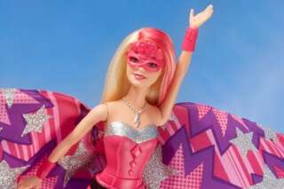 PHOTOS. La nouvelle poupée Barbie est une super héroïne, super rose et super gentille