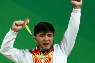 L'haltérophile kirghize Izzat Artykov est le premier médaillé des Olympiades de Rio exclu pour dopage