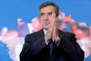 Primaire UMP: Fillon, en chute libre dans les sondages, opte pour un discours anti-immigration