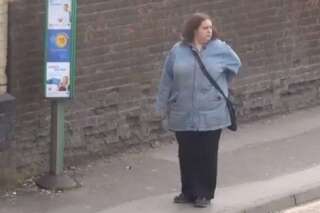 VIDÉO. Une femme danse sur du ABBA en attendant le bus en Angleterre