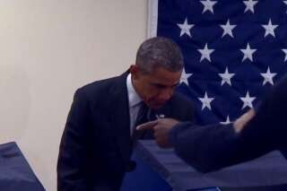 VIDÉO. Barack Obama se fait chambrer par un électeur à Chicago
