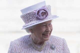 Le règne d'Elizabeth II en 63 chapeaux
