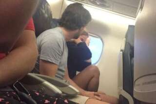 PHOTO. Elle commente sur Twitter la rupture d'un couple dans un avion (et gagne 7000 followers)