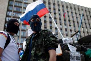 Ukraine: la Russie menace d'intervenir, l'Otan se dit préoccupée par la situation