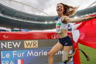 Marie-Amélie le Fur gagne l'or au saut en longueur et bat le record du monde aux Paralympiques