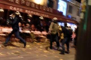 EN DIRECT - L'évolution et le bilan des fusillades à Paris: Tirs au Bataclan, dans un resto du Xe (Le Petit Cambdoge) et explosions près du Stade de France...