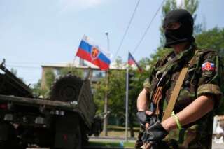 VIDÉO. Ukraine: les rebelles pro-russes abattent un hélicoptère et font douze morts, l'anarchie s'installe à Donetsk