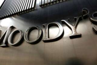 Moody's abaisse la note de la France d'un cran sur fond de 