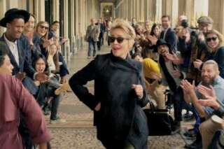 VIDÉO. Sharon Stone en égérie d'Alain Afflelou dans une publicité filmée par Luc Besson
