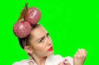VIDÉOS. Miley Cyrus fait des doigts d'honneur pour promouvoir les MTV Video Music Awards