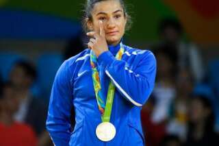 La judoka Majlinda Kelmendi offre au Kosovo sa toute première médaille d'or aux JO