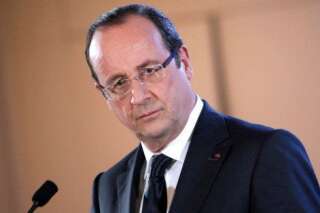 La popularité de François Hollande s'effondre après l'affaire Leonarda, celle de Valls bondit
