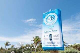 Cancers de la peau: des distributeurs de crème solaire sur les plages pour sensibiliser aux dangers du soleil
