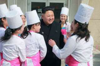PHOTOS. Quand Kim Jong-un s'affiche avec ses admiratrices en pleurs