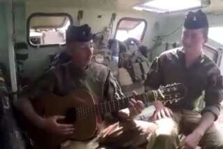 VIDÉO. Ces deux soldats français chantent leur spleen au Mali