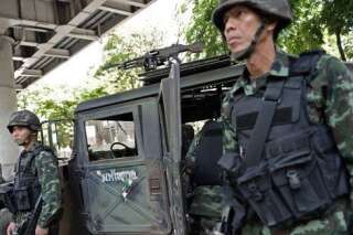 VIDEO. Crise en Thaïlande: l'armée décrète la loi martiale, des soldats déployés dans Bangkok
