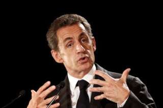 Nicolas Sarkozy envisage l'interdiction du port du voile islamique dans l'espace public