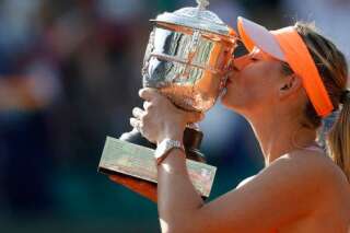 Maria Sharapova remporte la finale Dames de Roland-Garros face à Simona Halep