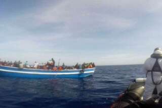 Méditerranée: 5800 migrants sauvés dans le week-end