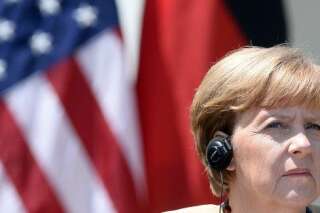 Espionnage: Angela Merkel sommée de s'excuser en France, très critiquée en Allemagne