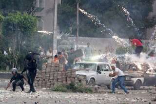 Égypte: au Caire, 65 morts dans les affrontements entre pro et anti-Morsi