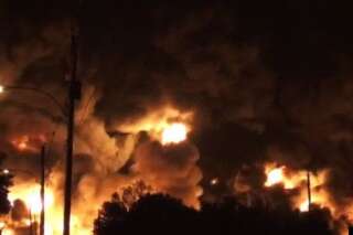 VIDÉO. Québec, explosion du train de pétrole à Lac-Mégantic: des images montrent l'ampleur de l'incendie, le bilan revu à la hausse