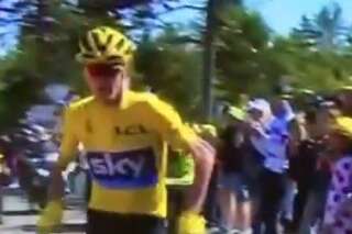 Les images hallucinantes de Chris Froome, obligé de courir à pied sur la 12 étape du Tour de France