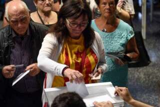 Elections en Catalogne: les indépendantistes remportent la majorité absolue des sièges