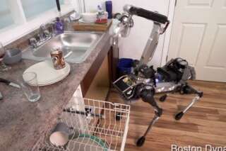 Google a un nouveau robot qui remplit le lave vaisselle et glisse sur des peaux de banane