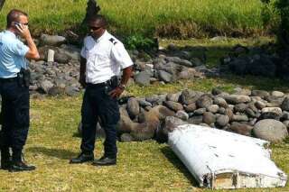 Des débris d'avion retrouvés à La Réunion relancent le débat sur la disparition du vol MH370
