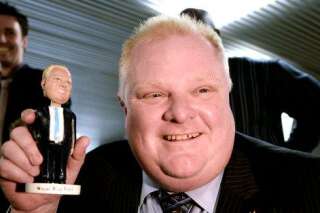 Le maire de Toronto, Rob Ford, lance sa figurine après ses aveux sur sa consommation de crack et d'alcool