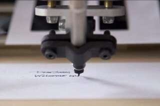 VIDEO. Ce robot imite l'écriture manuscrite à la perfection