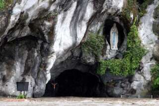 VIDÉOS. Inondations: trois victimes noyées, décrue à Lourdes, des millions d'euros de dégâts