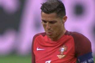 France - Portugal : un papillon se pose sur Cristiano Ronaldo en larmes