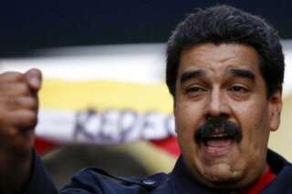 Le président du Venezuela promet de se raser la moustache s'il ne construit pas assez de logements sociaux