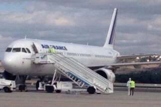 Ebola: le protocole d'urgence enclenché à Madrid pour contrôler un passager arrivant du Nigeria via Paris