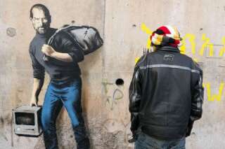 PHOTOS. À Calais, Banksy rappelle que Steve Jobs est le fils d'un migrant syrien