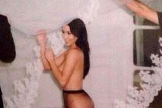 Kim Kardashian envoie une photo d'elle topless en guise de carte d'anniversaire