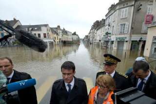 VIDÉO. Inondations : Hollande annonce l'état de catastrophe naturelle, Valls 