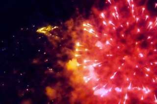 VIDÉO. Il filme un feu d'artifice vu du ciel grâce à une caméra fixée sur un drone